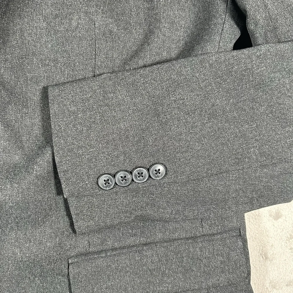 Bluffworks Gramercy Travel Blazer Men's Size 40R Slim Fit Navy Blue Zip Pockets - Picture 2 of 16